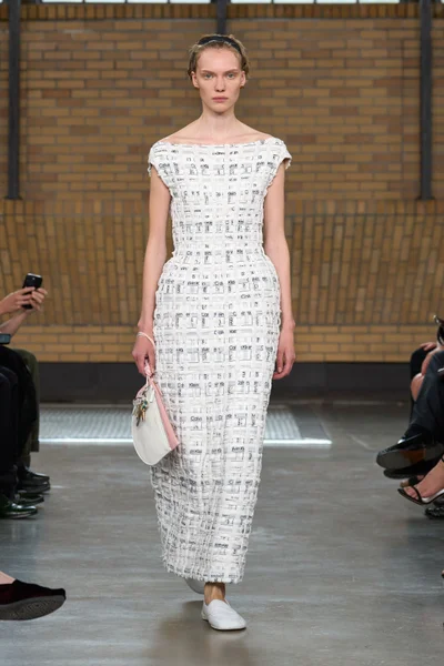 Look 47